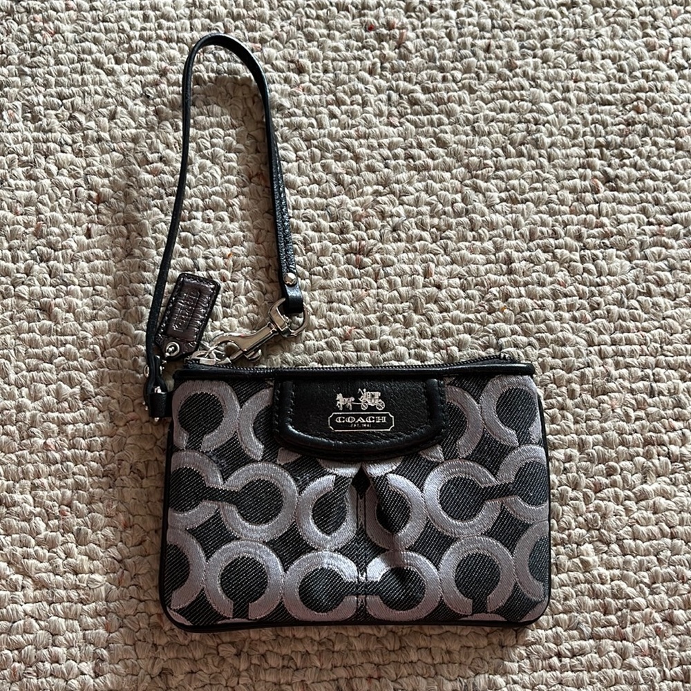 Coach Wristlet - Picture 1 of 4